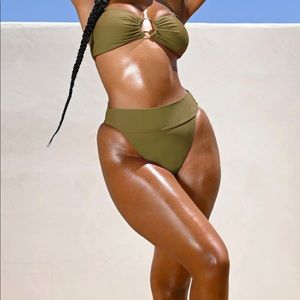 1X top and XL bottom